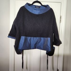Nuovo Borgo Black and Taffeta Blue Boat Neck Sweater Euro 44